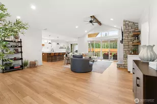 17905 28th St E, Lake Tapps, WA 98391 - Photo 4