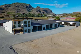73 E Shop Ave, Chelan, WA 98816 - Photo 2