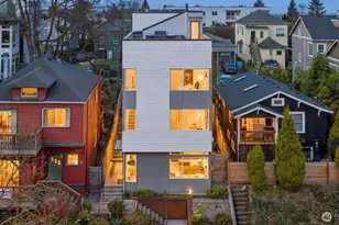 926 N 35th St, Seattle, WA 98103 - Photo 2