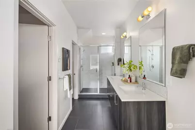 926 N 35th Street, Seattle, WA 98103 - Photo 28