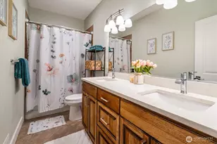 17722 E Lake Desire Dr SE, Renton, WA 98058 - Photo 28