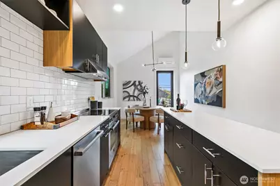 6515 Ellis Avenue S, Seattle, WA 98108 - Photo 10