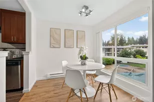 12701 NE 9th Pl, Bellevue, WA 98005 - Photo 10