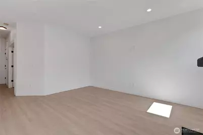21501 104th Street Ct E, Bonney Lake, WA 98391 - Photo 10