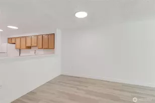 1555 Union Ave NE, Renton, WA 98059 - Photo 10