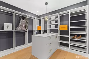 9535 Dayton Ave N, Seattle, WA 98103 - Photo 32