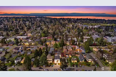 9535 Dayton Avenue N, Seattle, WA 98103 - Photo 40