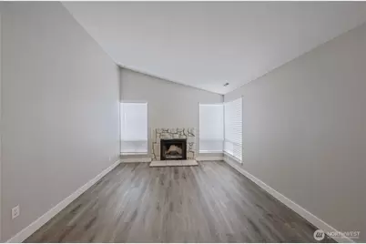 1021 30th Street NE, Auburn, WA 98002 - Photo 6