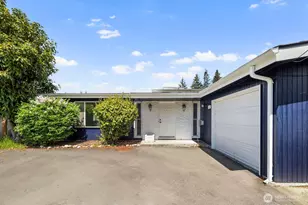 101 161st St SE, Bothell, WA 98012 - Photo 4