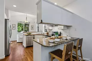 9834 NE 130th Pl, Kirkland, WA 98034 - Photo 8