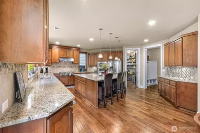 10082 240th Avenue NE, Redmond, WA 98053 - Photo 16