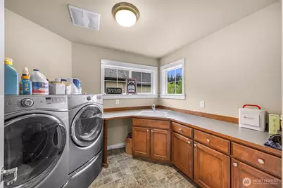 10082 240th Avenue NE, Redmond, WA 98053 - Photo 32