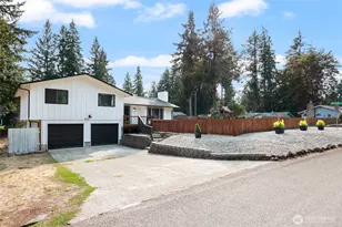 8407 Lake Forest Dr SE, Olympia, WA 98503 - Photo 2