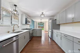 8407 Lake Forest Dr SE, Olympia, WA 98503 - Photo 8