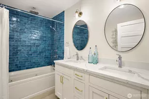 5119 Meridian Ave N, Seattle, WA 98103 - Photo 18