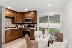 10404 Jovita Blvd E, Edgewood, WA 98372 - Photo 8