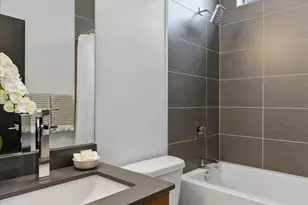 206 22nd Ave, Seattle, WA 98122 - Photo 4