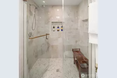 14614 SE 20th Street, Bellevue, WA 98007 - Photo 16