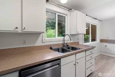 14403 SE 139th Place, Renton, WA 98059 - Photo 18