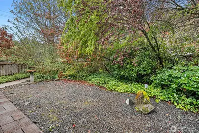 14403 SE 139th Place, Renton, WA 98059 - Photo 32