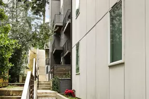 1913 15th Ave S, Seattle, WA 98144 - Photo 2