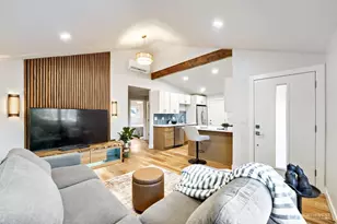 9321 Renton Ave S, Seattle, WA 98118 - Photo 4