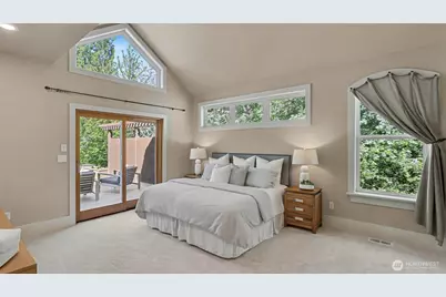 13730 Main Street, Bellevue, WA 98005 - Photo 18