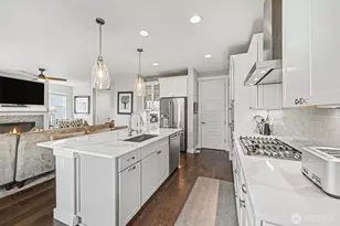 9779 Prospect Pl, Gig Harbor, WA 98332 - Photo 10