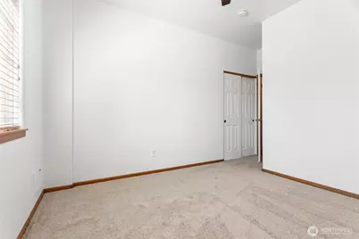 223 Milton Street, Bellingham, WA 98229 - Photo 22