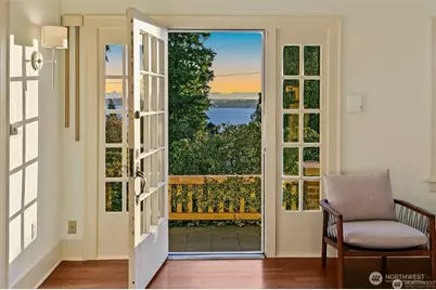 707 Lake Washington Boulevard S, Seattle, WA 98144 - Photo 2