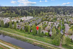 9301 156th Pl NE, Redmond, WA 98052 - Photo 2