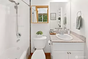 9219 Stone Ave N, Seattle, WA 98103 - Photo 20