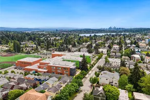 9219 Stone Ave N, Seattle, WA 98103 - Photo 28