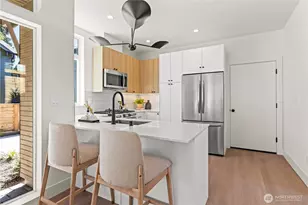 3020 NE 95th St, Seattle, WA 98115 - Photo 6
