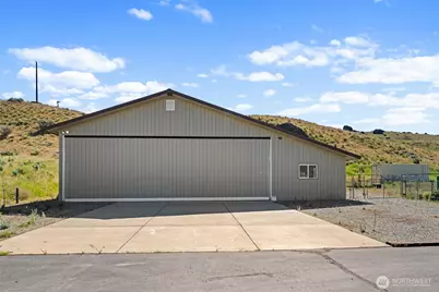 675 Peach Road, Waterville, WA 98858 - Photo 2
