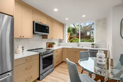 2509 N 42nd Street, Seattle, WA 98103 - Photo 8