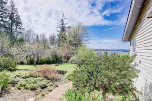 818 Serene View Rd, Camano Island, WA 98282 - Photo 30