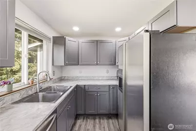19910 119th Street E, Bonney Lake, WA 98391 - Photo 6