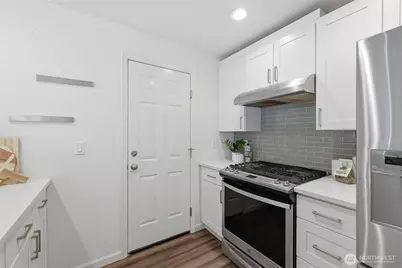 14152 87th Place NE, Kirkland, WA 98034 - Photo 8