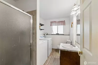 16224 17th Avenue Ct E, Tacoma, WA 98445 - Photo 12