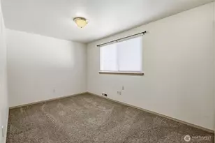 368 NW Grandstand St, Bremerton, WA 98311 - Photo 20