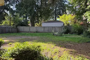 2701 NE 90th St, Seattle, WA 98115 - Photo 12