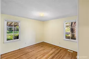 2701 NE 90th St, Seattle, WA 98115 - Photo 6