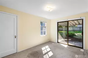 2701 NE 90th St, Seattle, WA 98115 - Photo 8
