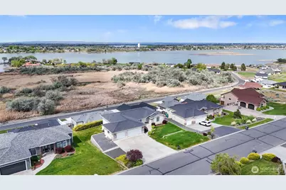 426 Viewmont Drive SE, Moses Lake, WA 98837 - Photo 6