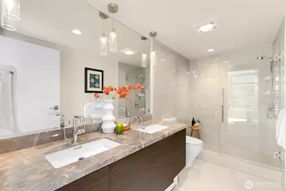 588 Bell Street #2102S, Seattle, WA 98121 - Photo 18