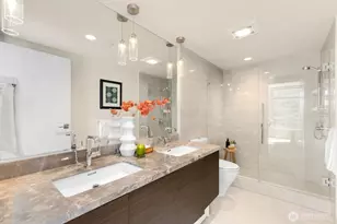 588 Bell St, Seattle, WA 98121 - Photo 18