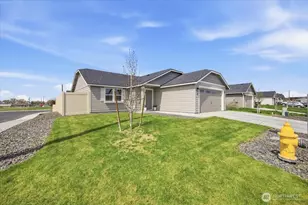 700 Regina Pl, Grandview, WA 98930 - Photo 2