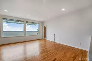 1411 Crestview Dr, Camano Island, WA 98282 - Photo 8