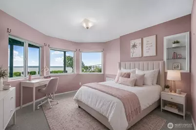 1411 Crestview Drive, Camano Island, WA 98282 - Photo 32